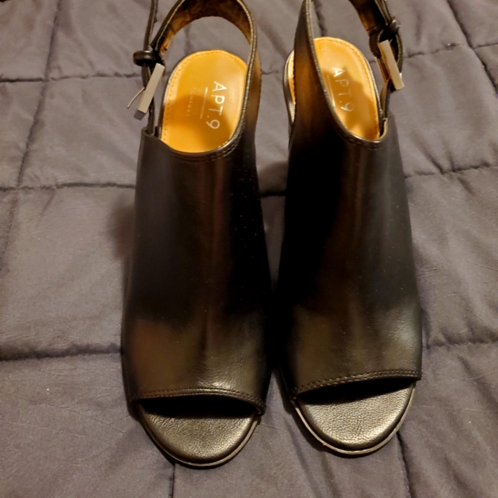 Apt. 9 Block heel